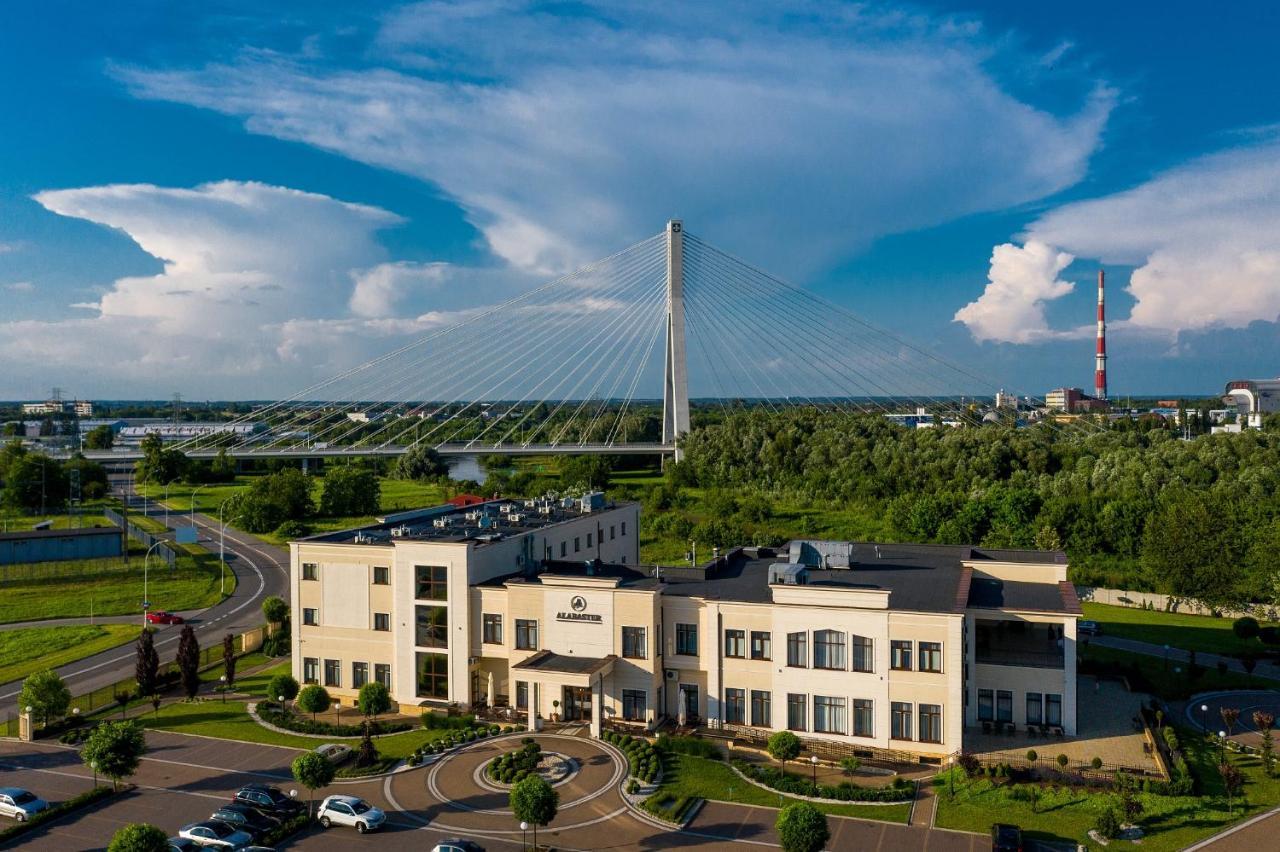 Alabaster Rezydencja Rzeszów Kültér fotó