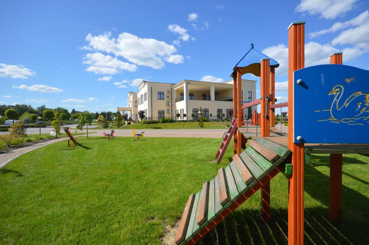 Alabaster Rezydencja Rzeszów Kültér fotó