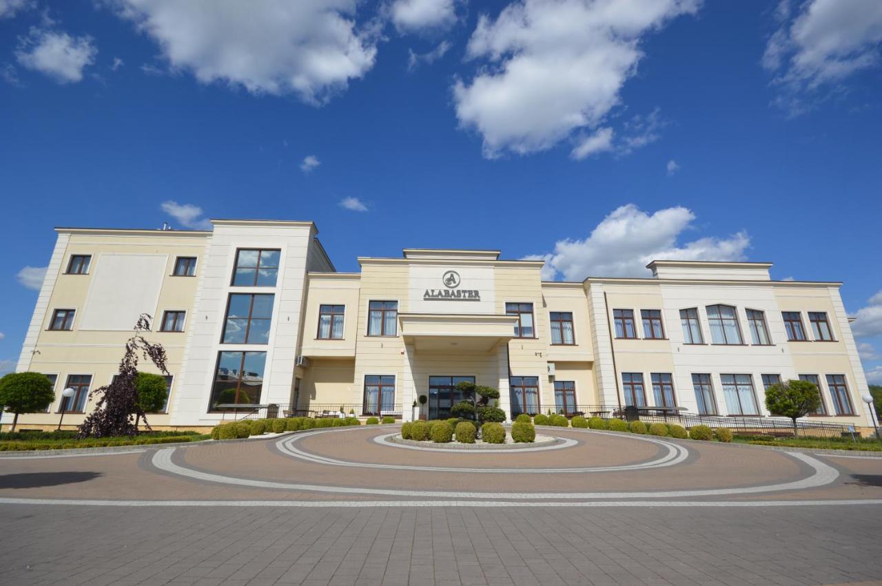 Alabaster Rezydencja Rzeszów Kültér fotó