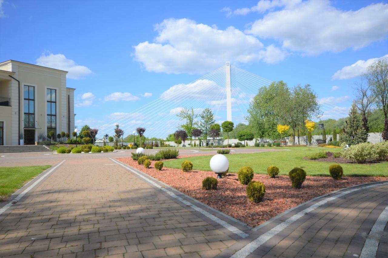 Alabaster Rezydencja Rzeszów Kültér fotó